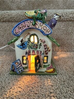 Blue Sky Clayworks “Candy Corner” Lighted House
